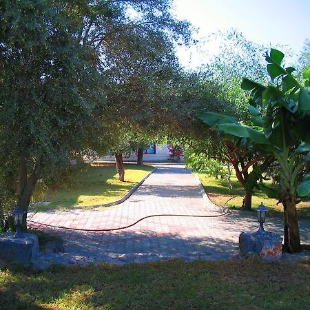 Bare Hill Holiday Village Elea Luaran gambar